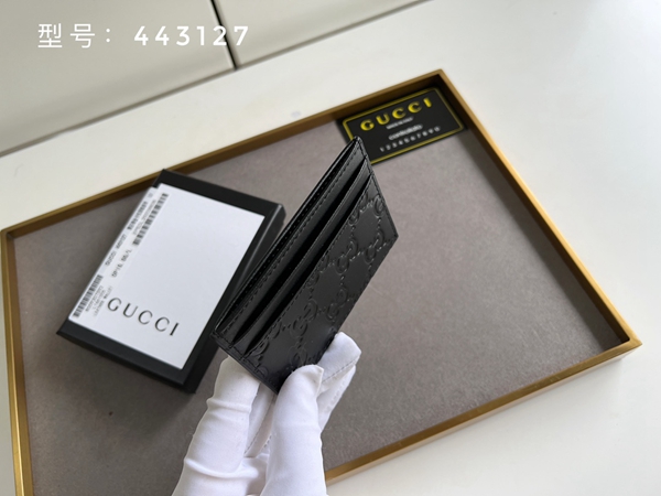 グッチ財布コピー内部構造